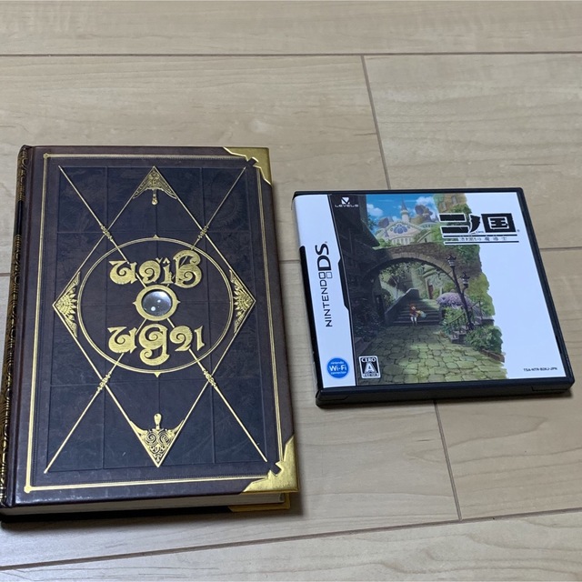 ニンテンドーDS(ニンテンドーDS)の二ノ国　漆黒の魔道士　3DS マジックマスター　セット エンタメ/ホビーのゲームソフト/ゲーム機本体(携帯用ゲームソフト)の商品写真