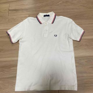 フレッドペリー(FRED PERRY)のポロシャツ　白　(ポロシャツ)