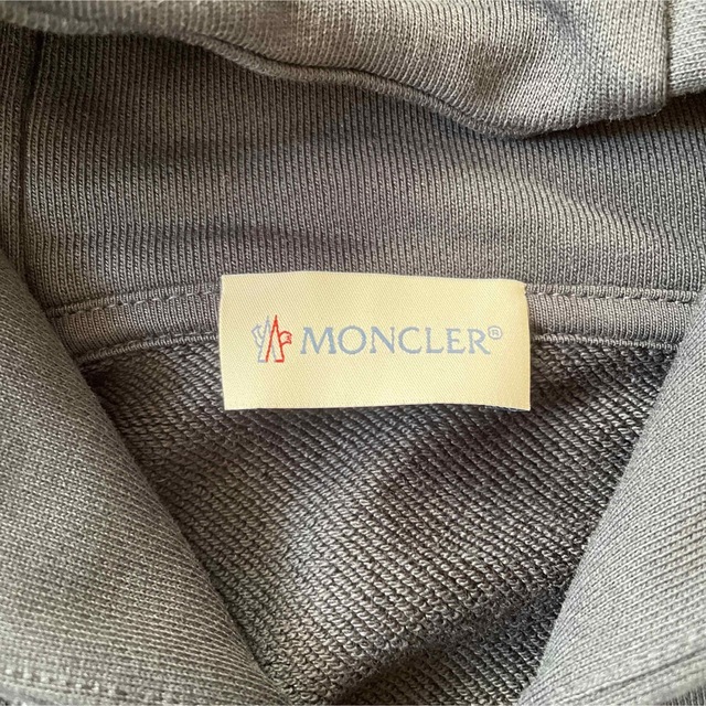 MONCLER(モンクレール)のMONCLER パーカー正規品 メンズのトップス(パーカー)の商品写真