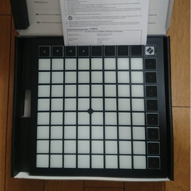 [テン様専用]novation LAUNCHPAD X (ケーブル欠品) 楽器のDTM/DAW(MIDIコントローラー)の商品写真