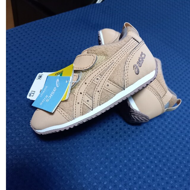 asics(アシックス)のアシックス　キッズシューズ キッズ/ベビー/マタニティのベビー靴/シューズ(~14cm)(スニーカー)の商品写真