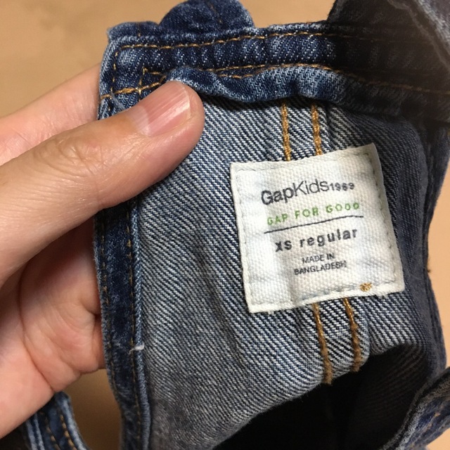 GAP Kids(ギャップキッズ)のGAP kids 110 デニム ジャンパースカート キッズ/ベビー/マタニティのキッズ服女の子用(90cm~)(スカート)の商品写真