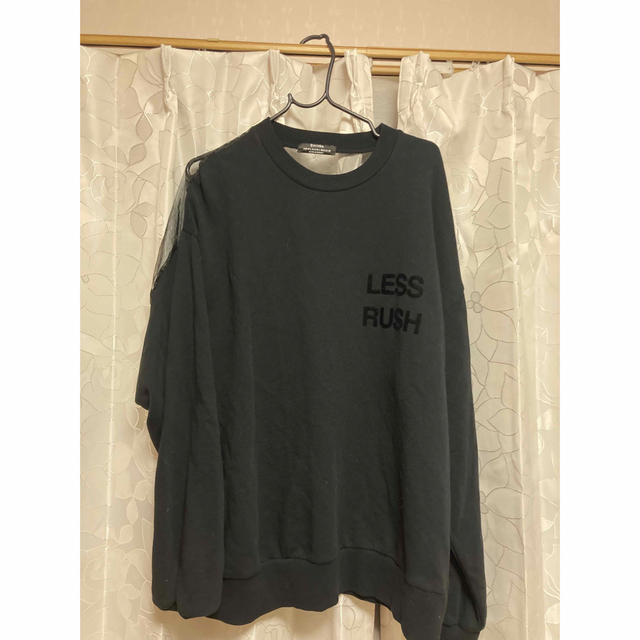 Bershka スウェット　トレーナー　zara moussy emoda | フリマアプリ ラクマ