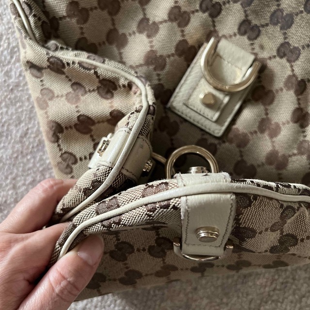 Yuha様　Gucci ショルダーバッグ レディースのバッグ(ショルダーバッグ)の商品写真