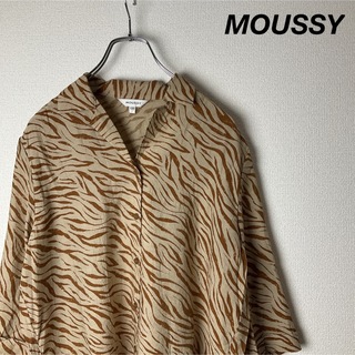 マウジー(moussy)のMOUSSY｜プリントシャツ(シャツ/ブラウス(半袖/袖なし))