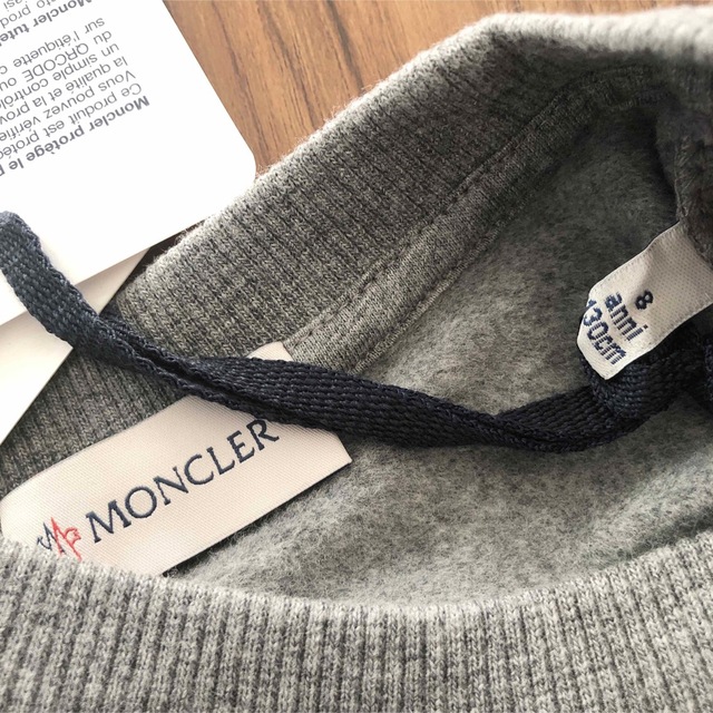 MONCLER(モンクレール)の【お取置き中】モンクレール 新品トレーナー 8A キッズ/ベビー/マタニティのキッズ服女の子用(90cm~)(その他)の商品写真