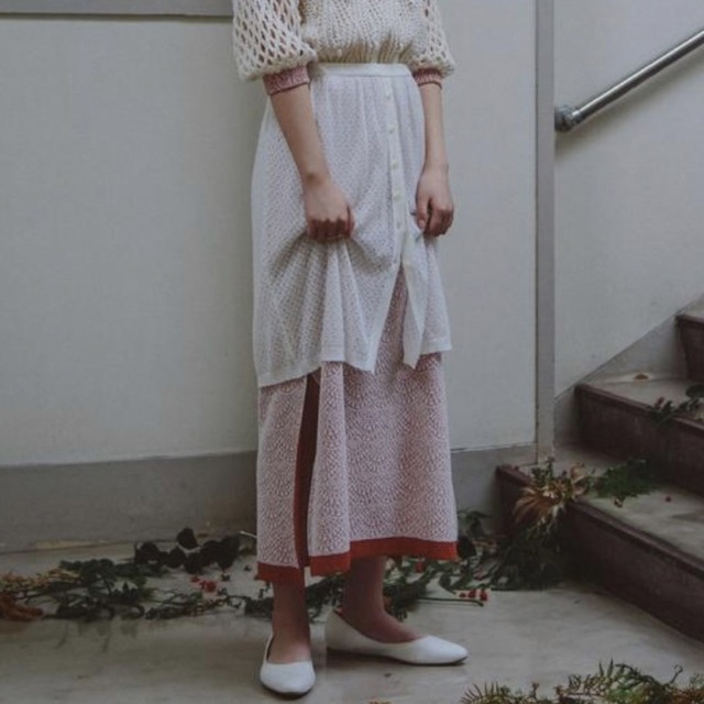 mame(マメ)のyuki shimane ニットスカート レディースのスカート(ロングスカート)の商品写真