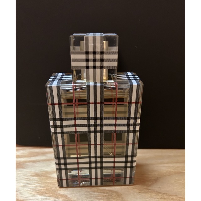 BURBERRY(バーバリー)のバーバリー　ブリット　オードパルファム　50ml コスメ/美容の香水(香水(女性用))の商品写真