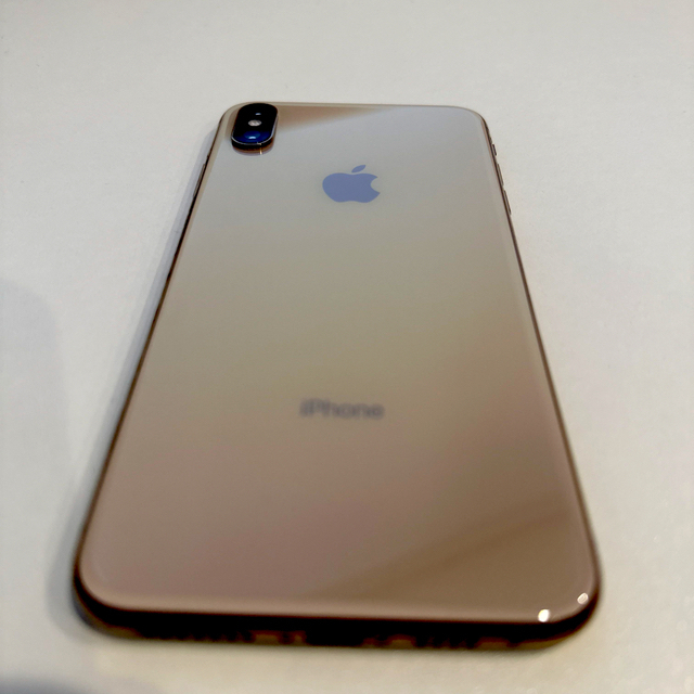 iPhone(アイフォーン)のiPhone xsmax 256GB SIMフリー ゴールド 保護フィルム付き スマホ/家電/カメラのスマートフォン/携帯電話(スマートフォン本体)の商品写真