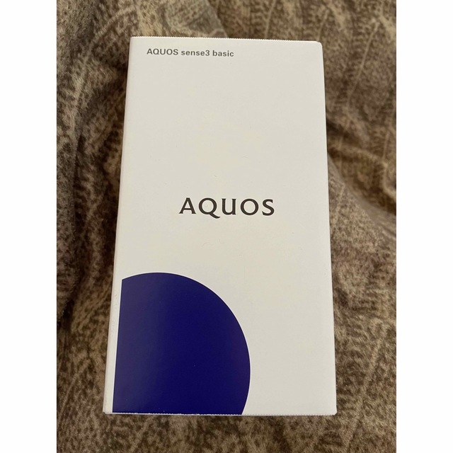 AQUOS(アクオス)のSHARP AQUOS sense3 basic SHV48 ライトカッパー スマホ/家電/カメラのスマートフォン/携帯電話(スマートフォン本体)の商品写真