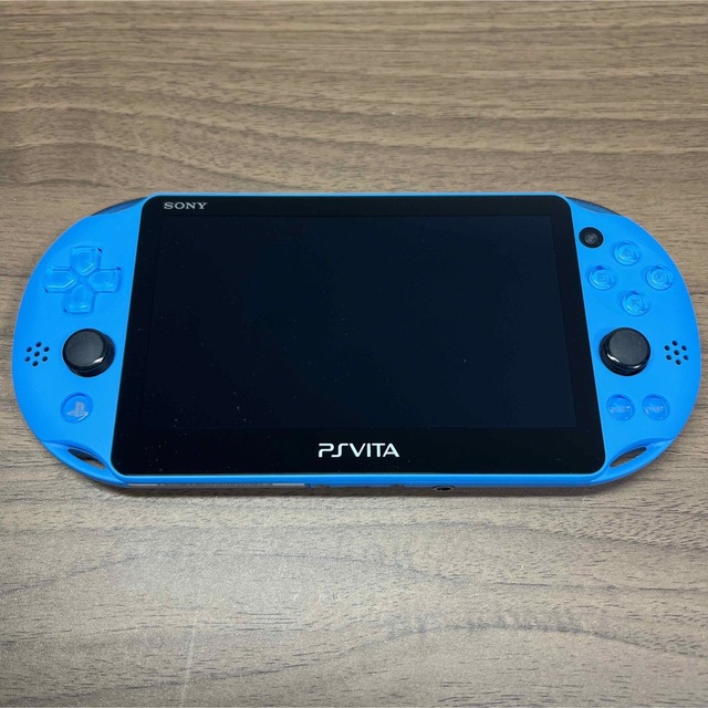 PlayStation Vita(プレイステーションヴィータ)の★2個セット★ PlayStation Vita シルバー、アクアブルー エンタメ/ホビーのゲームソフト/ゲーム機本体(携帯用ゲーム機本体)の商品写真