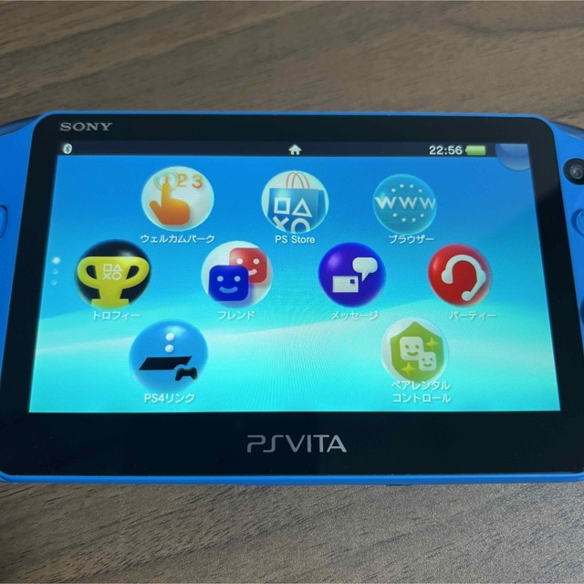 PlayStation Vita(プレイステーションヴィータ)の★2個セット★ PlayStation Vita シルバー、アクアブルー エンタメ/ホビーのゲームソフト/ゲーム機本体(携帯用ゲーム機本体)の商品写真