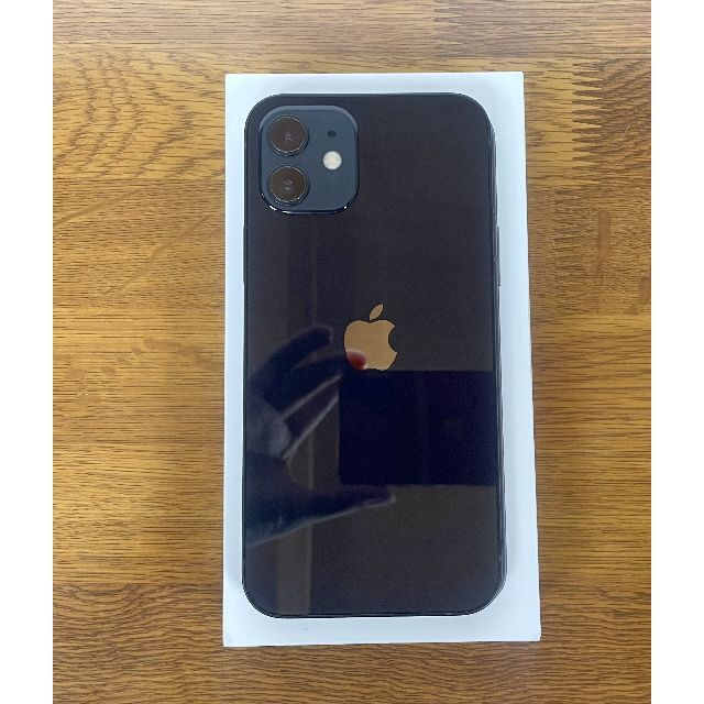 Apple(アップル)のApple iPhone12 64GB black スマホ/家電/カメラのスマートフォン/携帯電話(スマートフォン本体)の商品写真