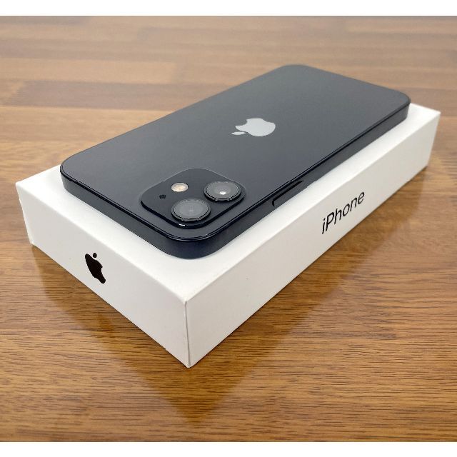 Apple(アップル)のApple iPhone12 64GB black スマホ/家電/カメラのスマートフォン/携帯電話(スマートフォン本体)の商品写真