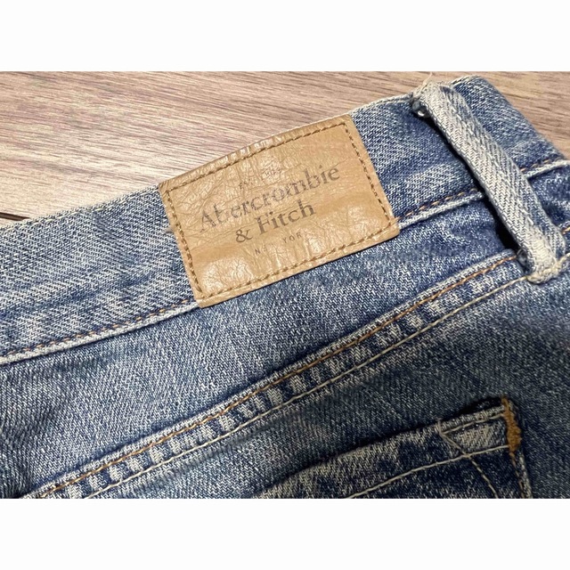 Abercrombie&Fitch(アバクロンビーアンドフィッチ)のアバクロ　ショートパンツ　短パン　ハワイで購入　デニム レディースのパンツ(ショートパンツ)の商品写真