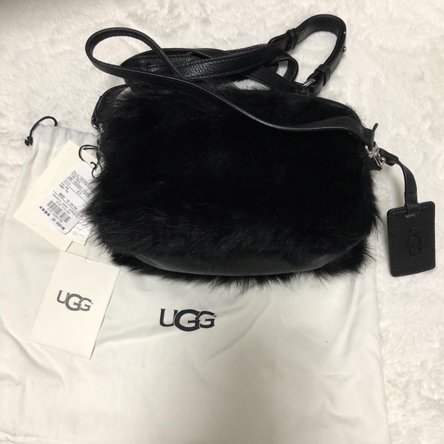 UGG(アグ)の完売UGG JANEY CROSSBODY TOSCANATOSCANA ファー レディースのバッグ(ショルダーバッグ)の商品写真