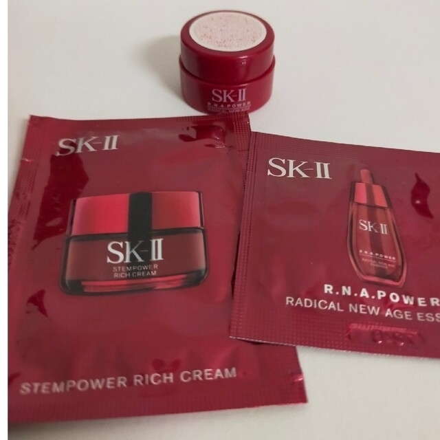 SK-II(エスケーツー)のSK-IIRＮAパワーユースエッセンス50ﾐﾘ コスメ/美容のスキンケア/基礎化粧品(美容液)の商品写真