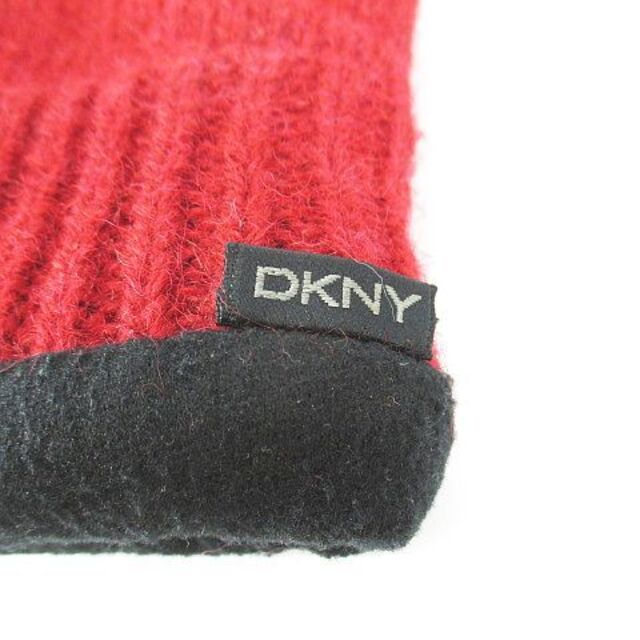 DKNY(ダナキャランニューヨーク)のダナキャランニューヨーク DKNY 手袋 5本指 グローブ レッド 赤 ニット レディースのファッション小物(手袋)の商品写真