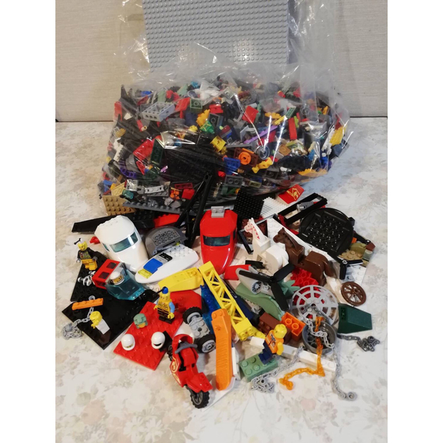 Lego(レゴ)のLEGO 数箱分 キッズ/ベビー/マタニティのおもちゃ(知育玩具)の商品写真