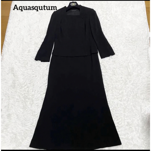 AQUA SCUTUM(アクアスキュータム)のアクアスキュータム　フォーマルワンピース　礼服　冠婚葬祭  くるみボタン レディースのフォーマル/ドレス(礼服/喪服)の商品写真