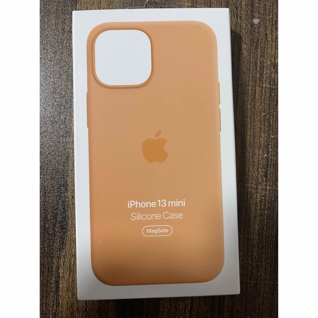 Apple(アップル)の【新品】純正 iPhone 13 mini シリコンケース・マリーゴールド スマホ/家電/カメラのスマホアクセサリー(iPhoneケース)の商品写真