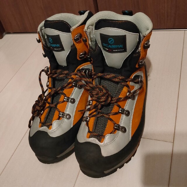 SCARPA(スカルパ)のスカルパ トリオレ プロ GTX  SCARPA 登山靴 スポーツ/アウトドアのアウトドア(登山用品)の商品写真