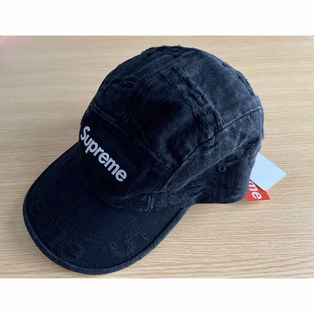 Supreme(シュプリーム)のSupreme Frayed Logos Denim Camp Cap 未使用 メンズの帽子(キャップ)の商品写真