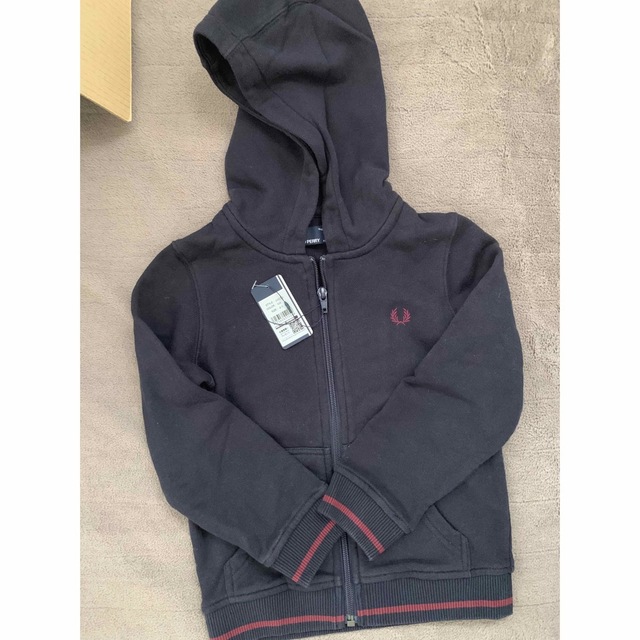 FRED PERRY(フレッドペリー)のフレッドペリー パーカー 4-5y キッズ/ベビー/マタニティのキッズ服男の子用(90cm~)(ジャケット/上着)の商品写真