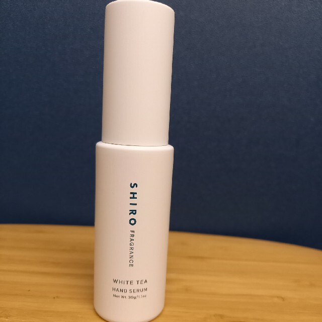 shiro(シロ)の【今週末までの出品】shiro/white tea/hand serum 30g コスメ/美容のスキンケア/基礎化粧品(美容液)の商品写真