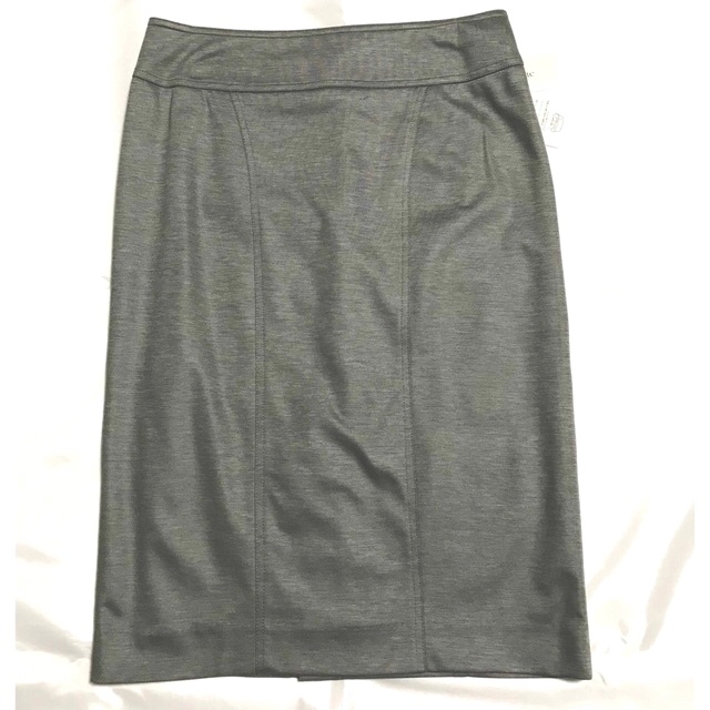 ベルメゾン(ベルメゾン)の値下げ❗️タイトスカート　グレー（タグ付き） レディースのスカート(ひざ丈スカート)の商品写真