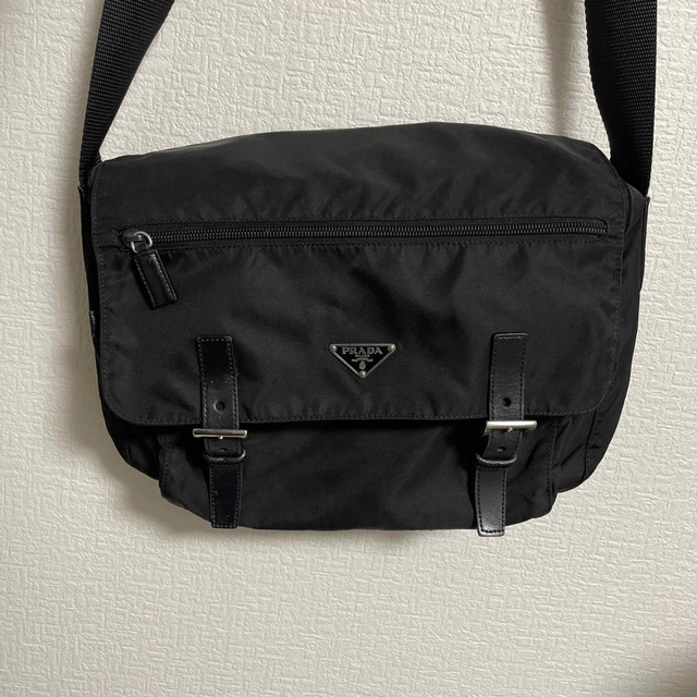 訳アリのため格安【正規品】PRADA ショルダーバッグ 1BD953内ポケット