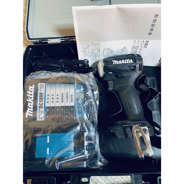 Makita td172dz ケース　充電器セット