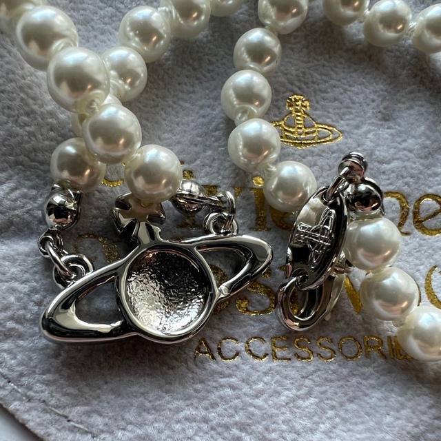 【新品】vivienne westwood パールネックレス レディースのアクセサリー(ネックレス)の商品写真