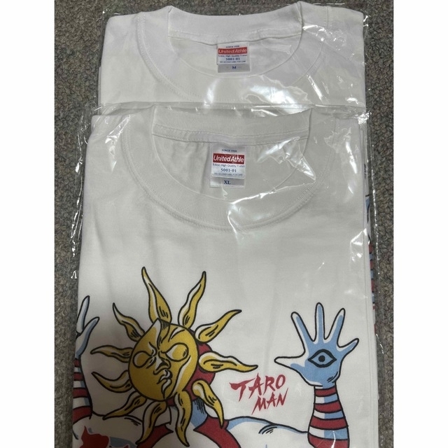タローマンTシャツ Mサイズ (岡本太郎展限定)他おまけつき タローマンTシャツ Mサイズ (岡本太郎展限定)他おまけつき