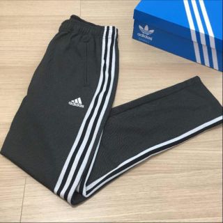 アディダス(adidas)の新品‼︎ アディダスadidas ジャージ デニム風 Lサイズ ブラック(ジャージ)