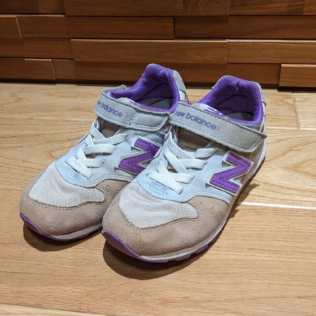 New Balance(ニューバランス)のニューバランス 996 キッズスニーカー 18.5 キッズ/ベビー/マタニティのキッズ靴/シューズ(15cm~)(スニーカー)の商品写真