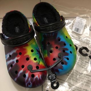 クロックス(crocs)のclassic lined the dye clog タイダイ ファークロックス(サンダル)