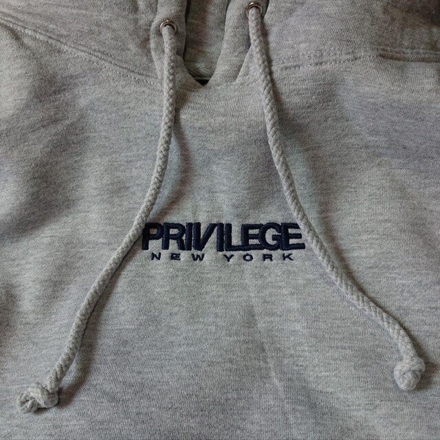 PRIVILEGE(プリビレッジ)のPRIVILEGE パーカー メンズのトップス(パーカー)の商品写真