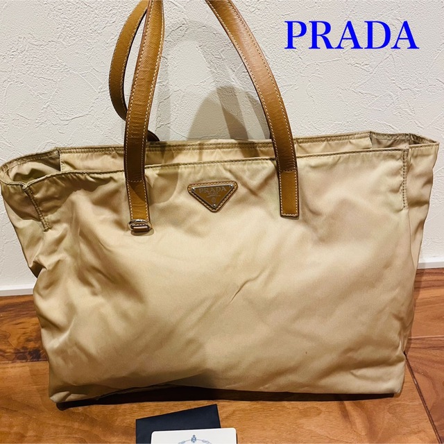 PRADA トートバッグ