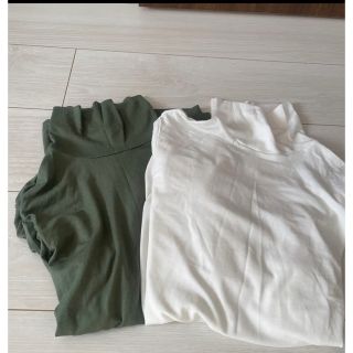 ユニクロ(UNIQLO)のユニクロヒートテック長袖Tシャツ(アンダーシャツ/防寒インナー)