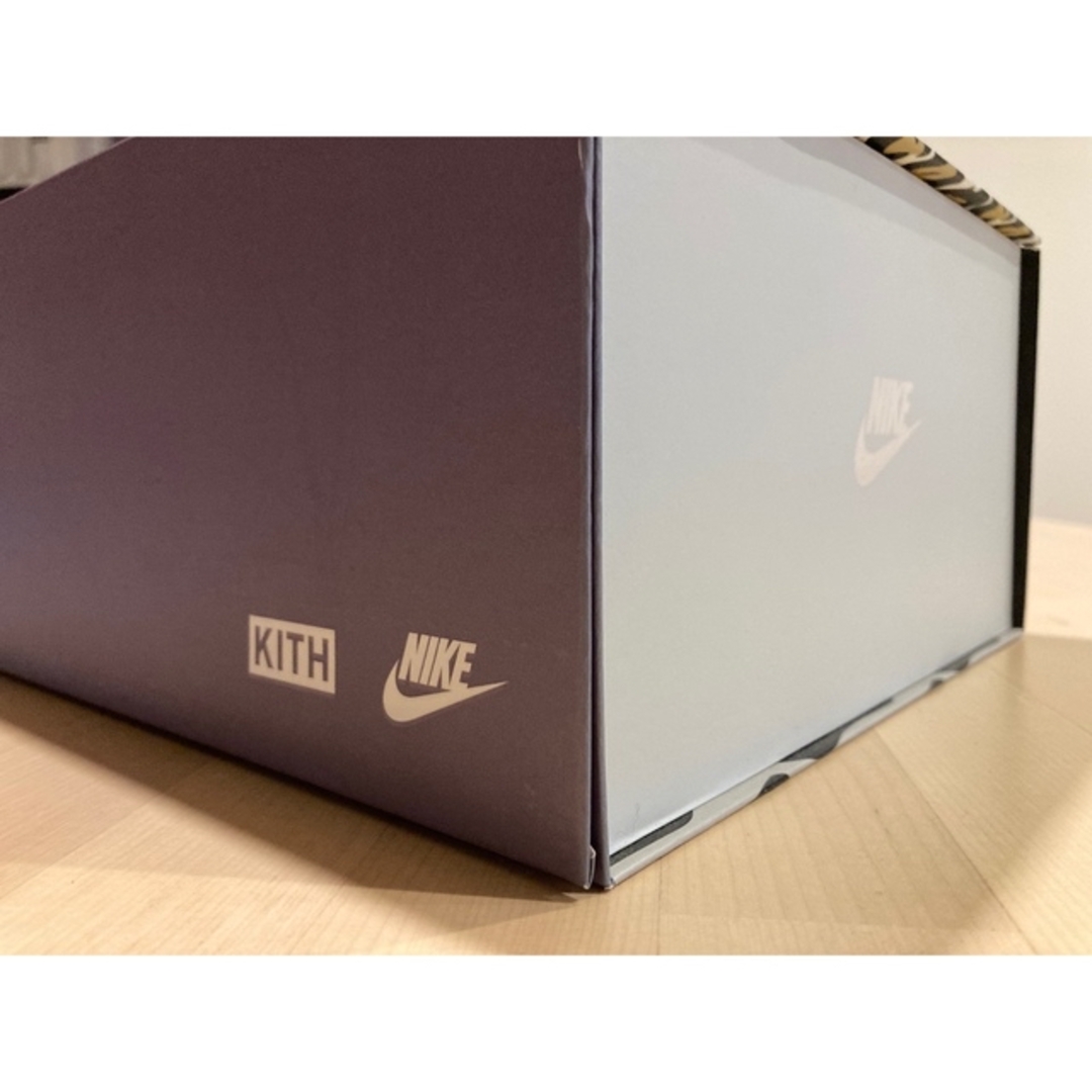 NIKE(ナイキ)の【カズMAX様専用】ロニーファイグ×ナイキエアマエストロ2ハイパープル メンズの靴/シューズ(スニーカー)の商品写真