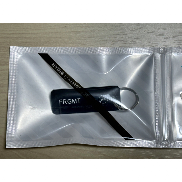 FRAGMENT(フラグメント)のfragment design FRGMT Keytag キータグ 藤原ヒロシ メンズのファッション小物(キーホルダー)の商品写真