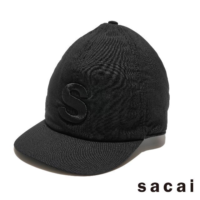 sacai(サカイ)の新品 sacai Sロゴ キャップ ブラック メンズの帽子(キャップ)の商品写真