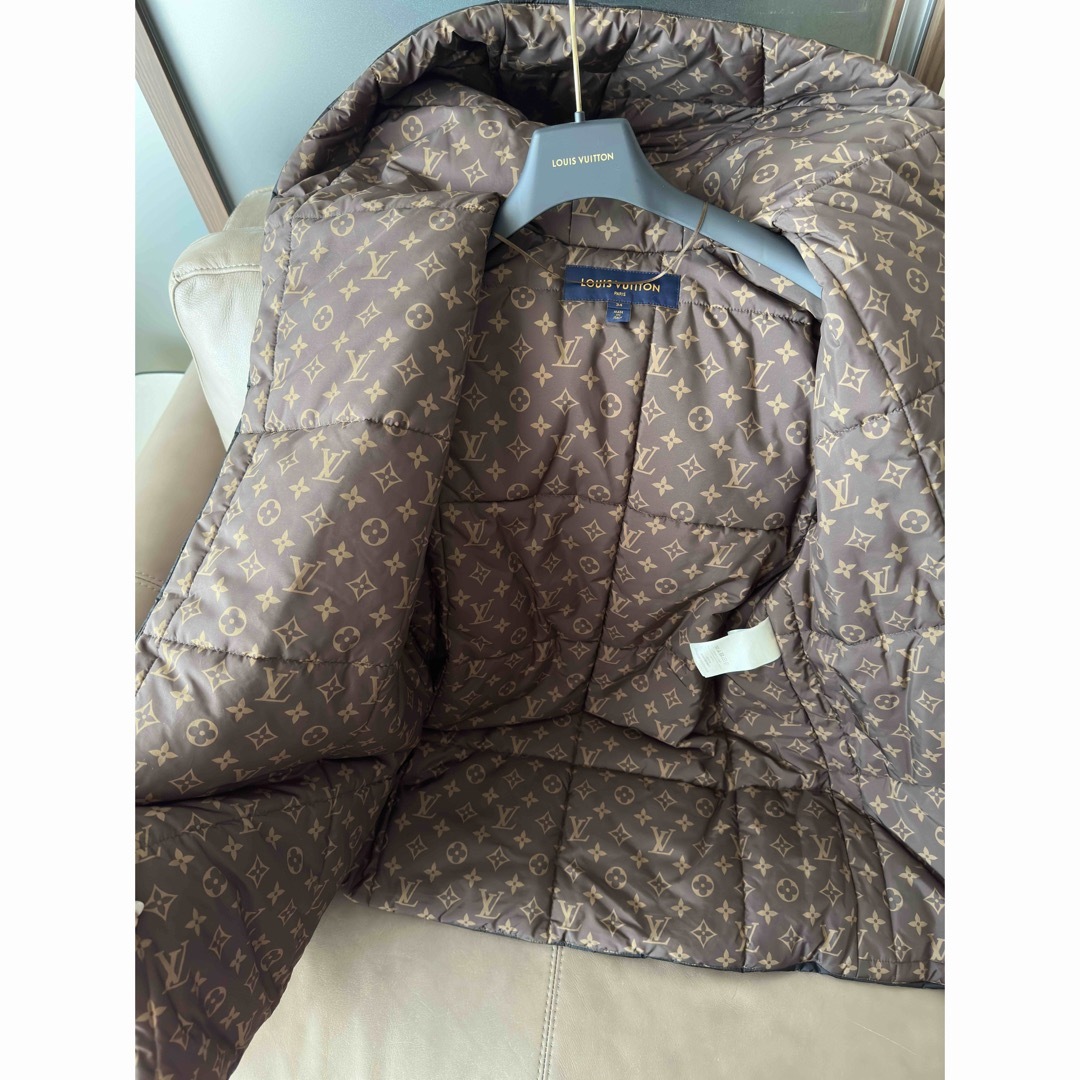LOUIS VUITTON - ショートピローパファーラップコートの通販 by LOUIS VUITTON - ショートピローパファーラップコートの通販 by