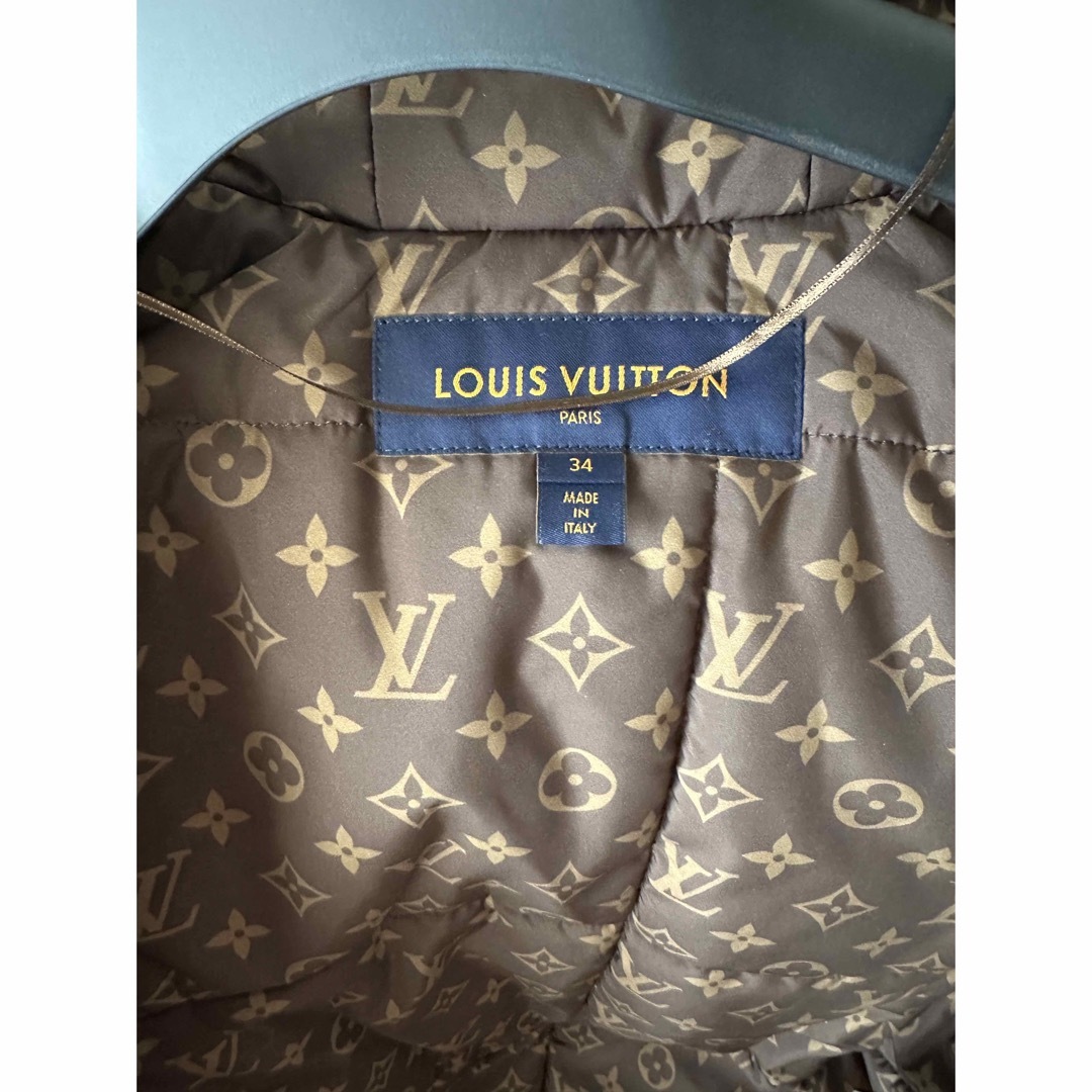 LOUIS VUITTON - ショートピローパファーラップコートの通販 by LOUIS VUITTON - ショートピローパファーラップコートの通販 by