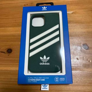 アディダス(adidas)の【新品・未使用】adidas カレッジグリーン x ホワイト・ロゴ(iPhoneケース)