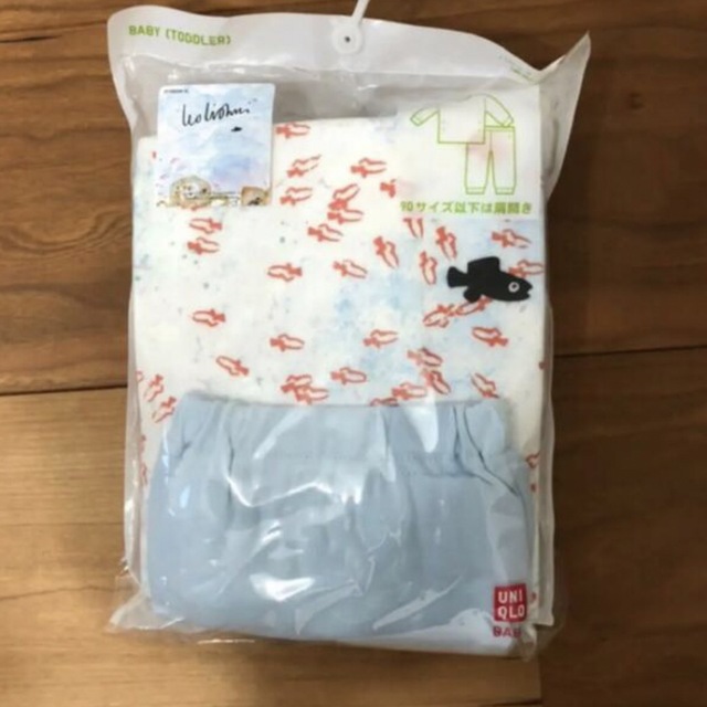 ユニクロ　100 スイミー　パジャマ　ラスト1 新品 キッズ/ベビー/マタニティのキッズ服男の子用(90cm~)(パジャマ)の商品写真