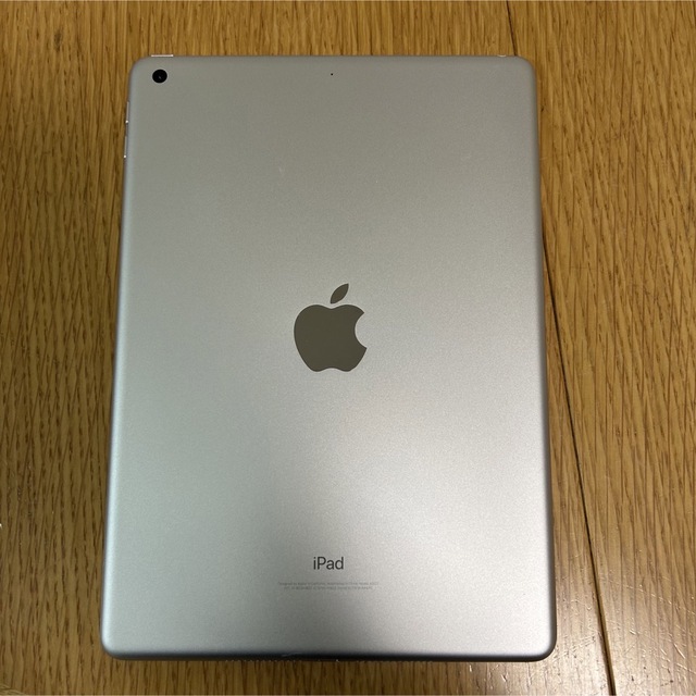iPad第5世代 32GB シルバー WiFiモデル 美品