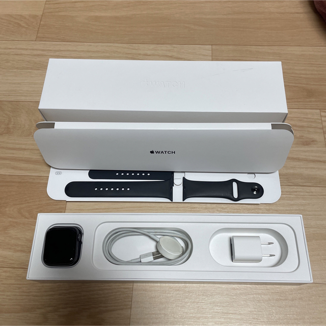 人気新品 4 Apple Band Catalyst® - Watch 40mm シリーズ4 40mm