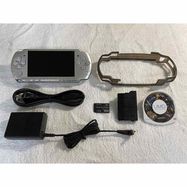 ゲームソフト/ゲーム機本体☆良品☆　PSP-3000  ミスティックシルバー